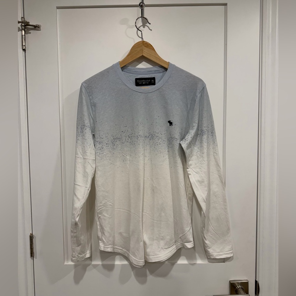 Abercrombie & Fitch Blue and White Long Sleeve Tee - Picture 2 of 12